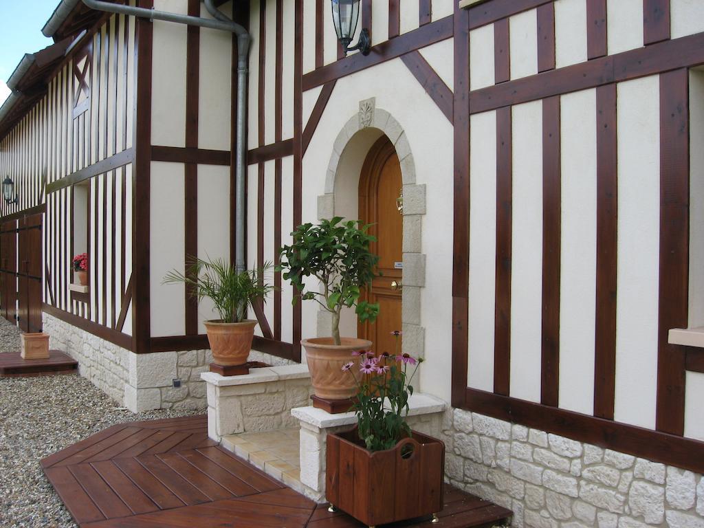 Le Mont D'Auge Bed & Breakfast Canapville  Eksteriør bilde